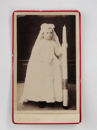 Child first communion - communion, dress