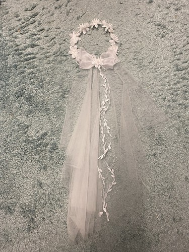 Beautiful white net veil - net,